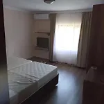 къща ралица בית הארחה