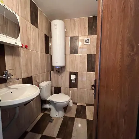 Πανσιόν къща ралица