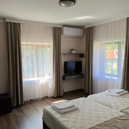 къща ралица